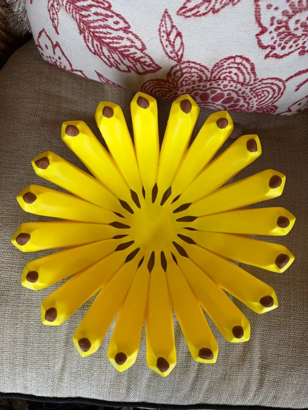 Hand Crafted Yellow Banana Serve Bowl - Picture 2 of 4